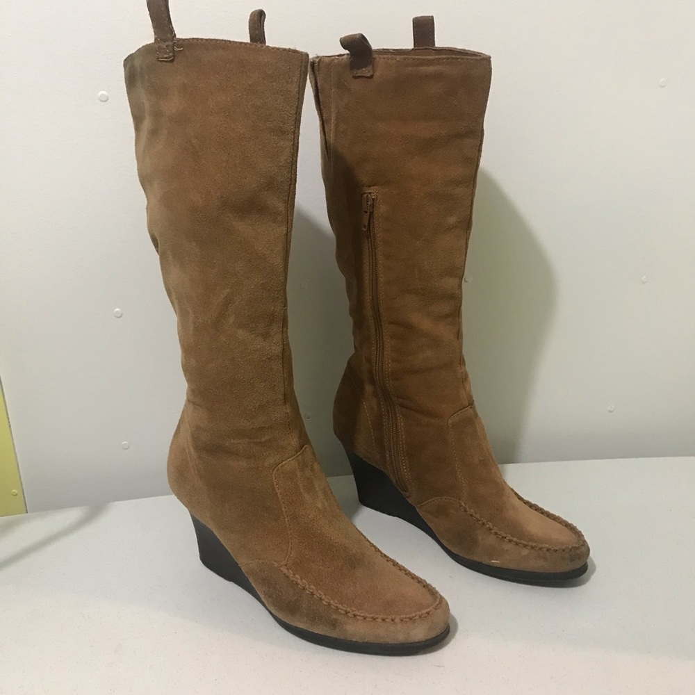 RELATIVITY Tatum Wedge Boots
